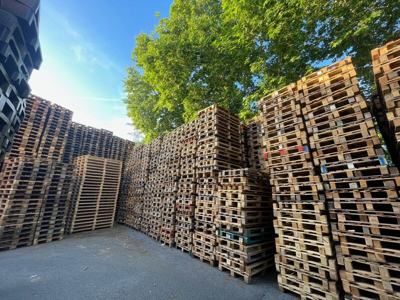Palets disponibles para comprar en Barcelona clasificados por tipo y medida